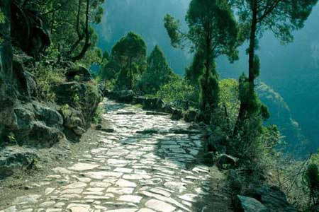 解密万荣孤峰山